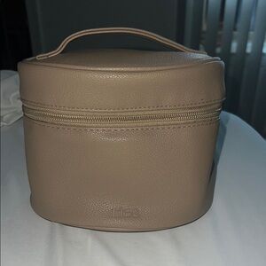 RIES The Essential Travel Bag